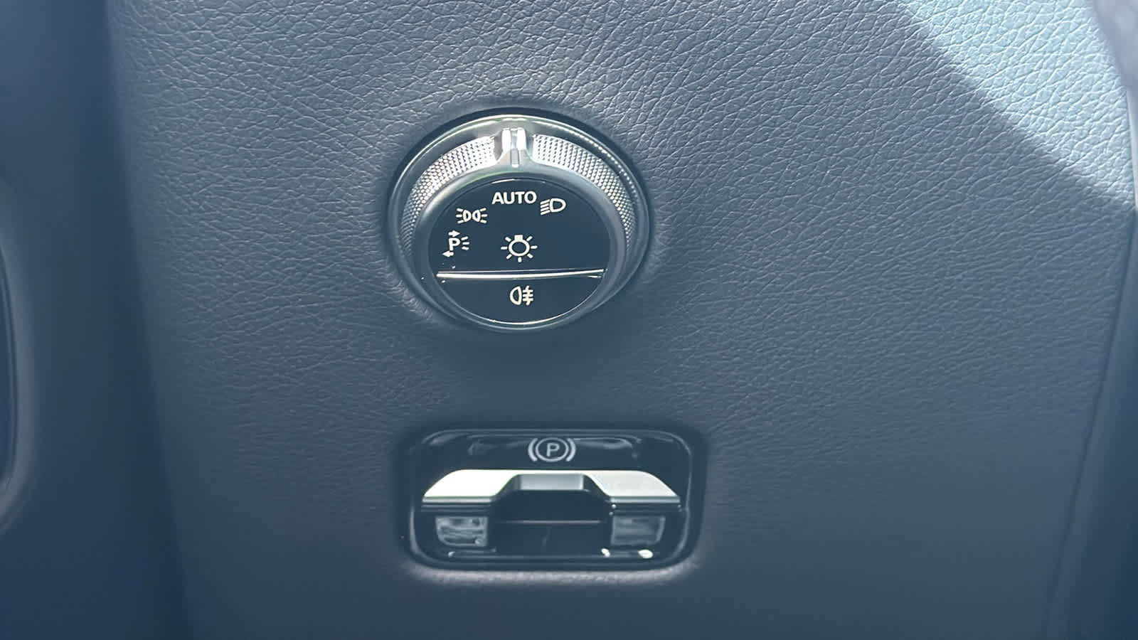 New 2026 Mercedes-Benz GLC 43 AMG 4MATIC image 18