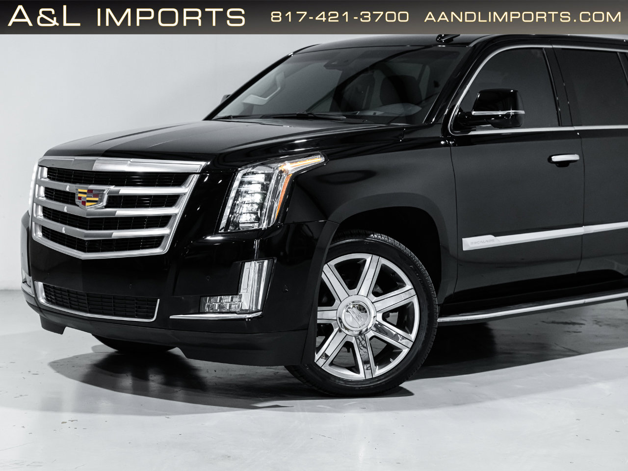 Used 2019 Cadillac Escalade Luxury AWD/4WD image 19