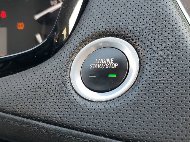 Certified 2018 Cadillac XT5 Luxury w/ LPO, Radiant Package image 17