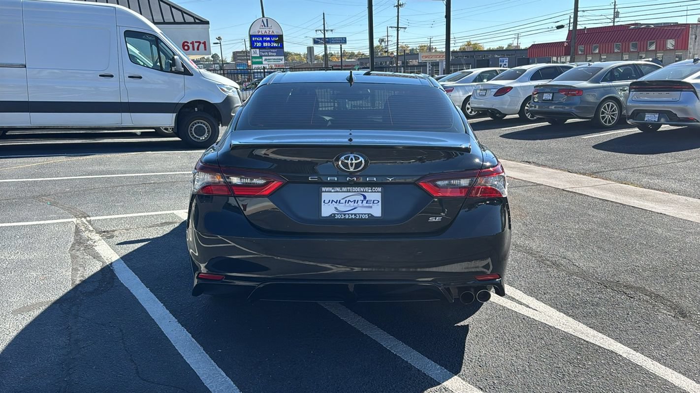 Used 2024 Toyota Camry SE FWD image 4