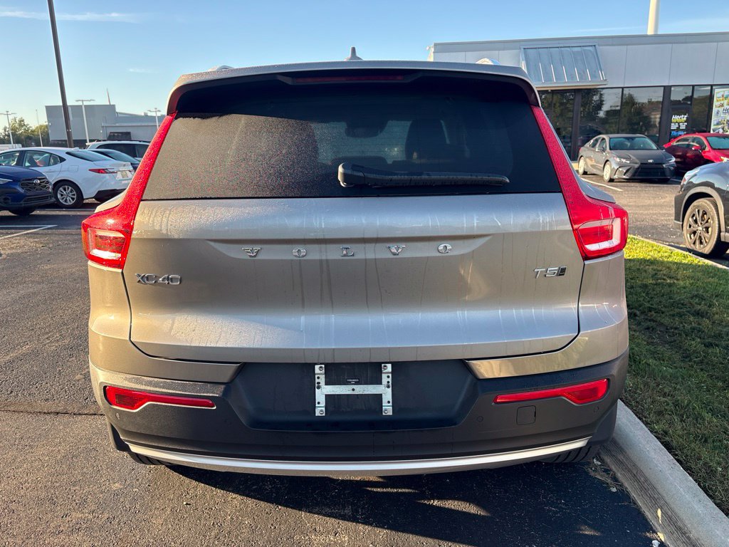 Used 2021 Volvo XC40 T5 Inscription w/ Advanced Package AWD/4WD image 5