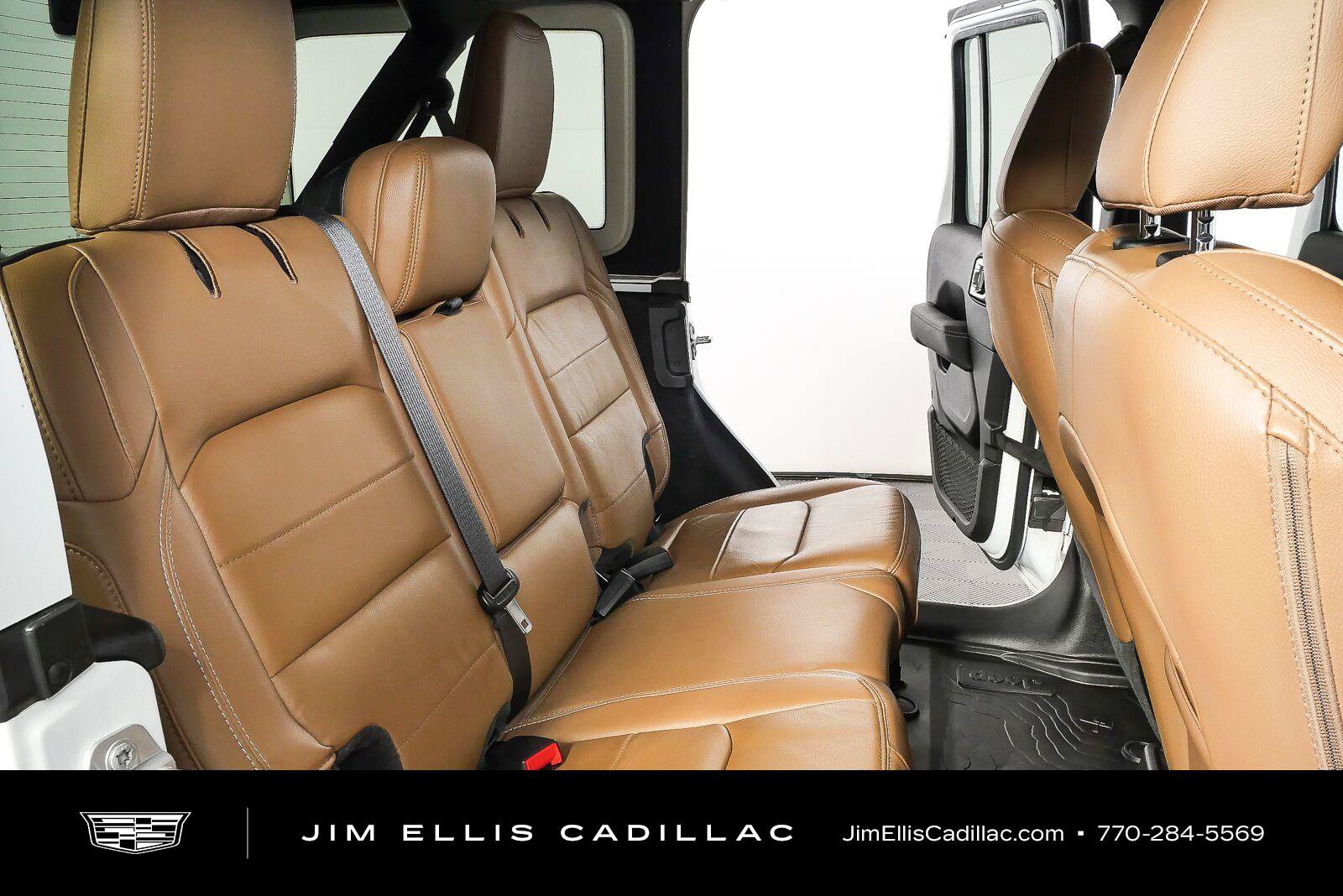Used 2021 Jeep Wrangler Unlimited Sahara AWD/4WD image 21