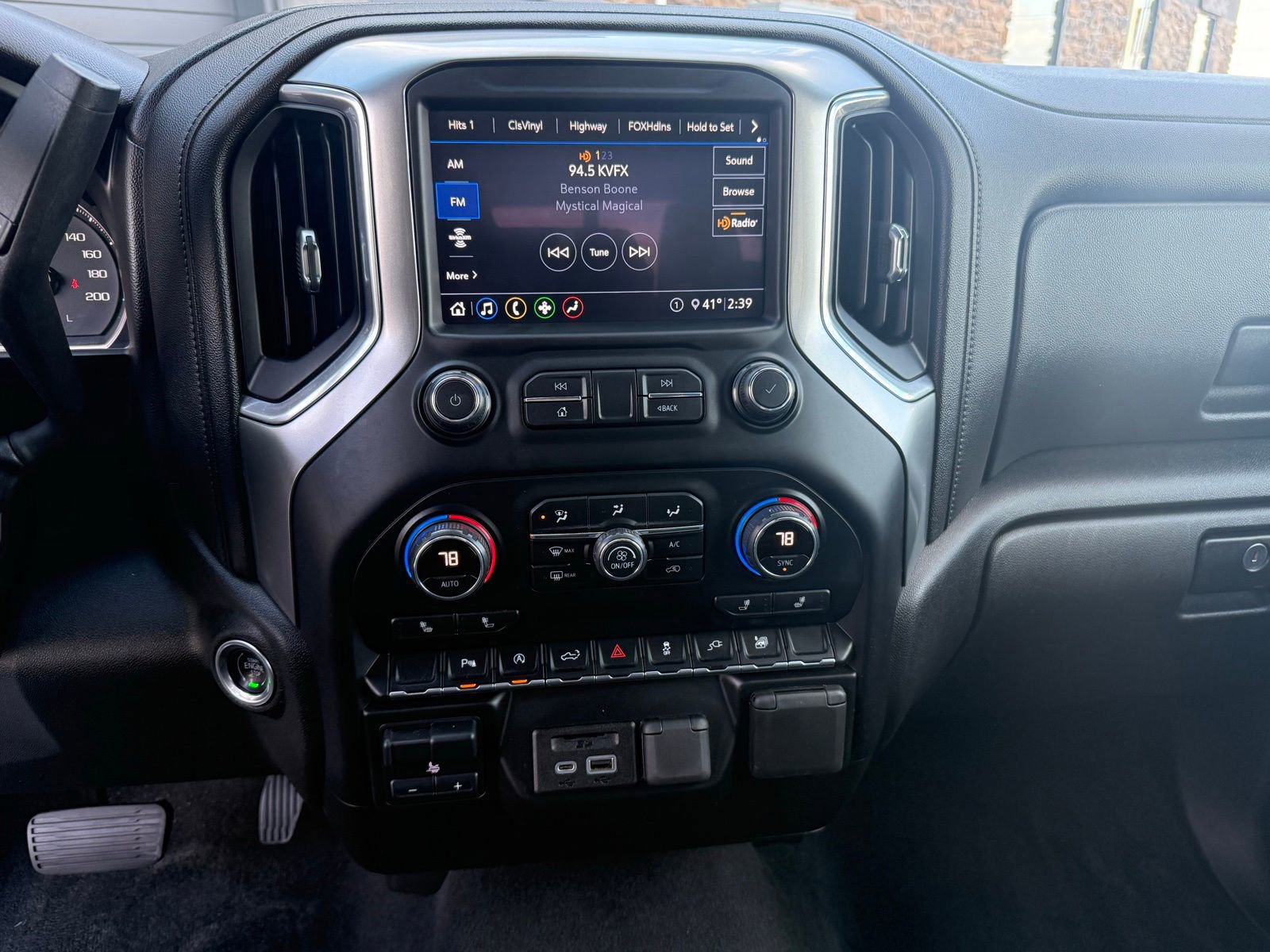 Used 2020 Chevrolet Silverado 1500 LT w/ True North Edition image 19