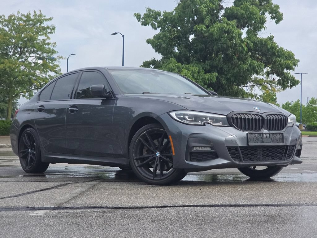 Used 2021 BMW 330i xDrive Sedan w/ M Sport Package AWD/4WD image 1