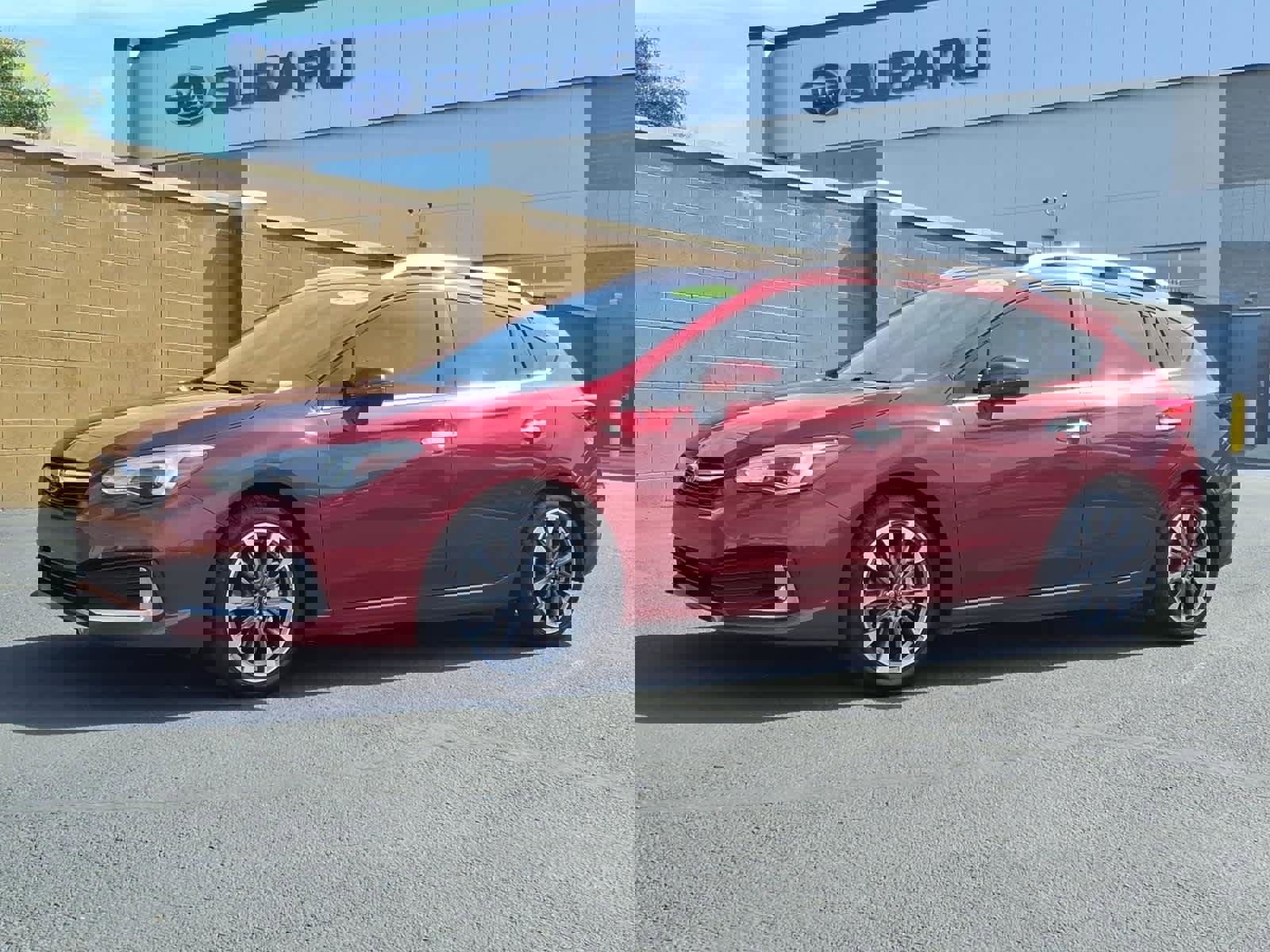 Certified 2023 Subaru Impreza 2.0i Limited image 3