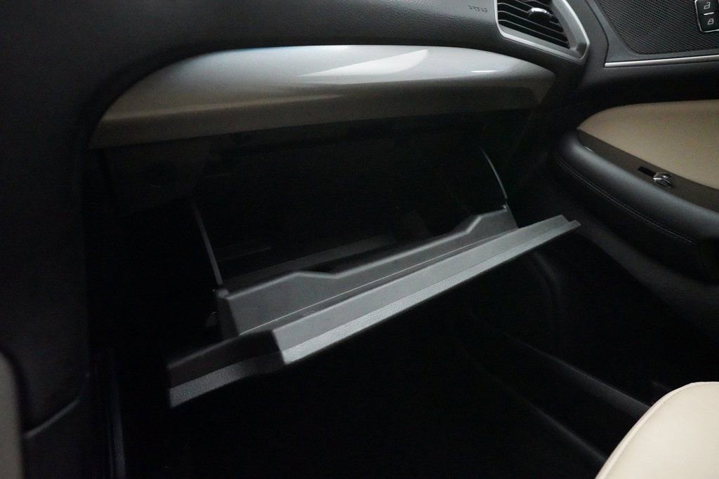 Used 2020 Ford Edge SEL w/ Convenience Package image 32