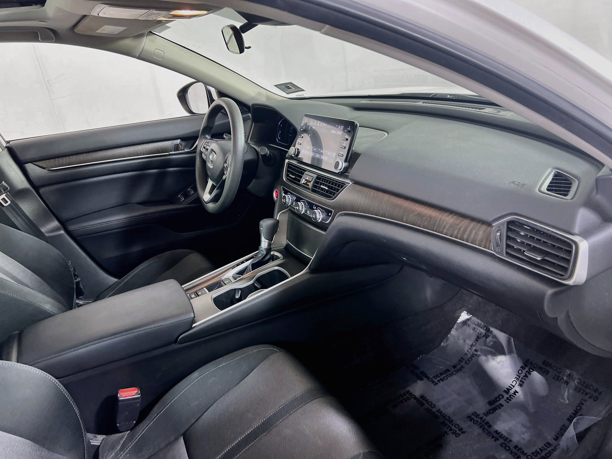 Used 2018 Honda Accord EX image 28