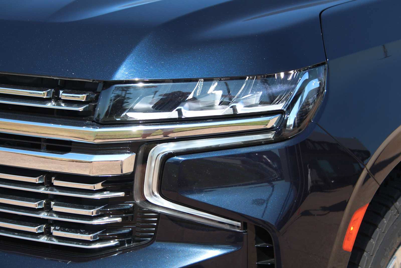 Used 2023 Chevrolet Tahoe Premier AWD/4WD image 14