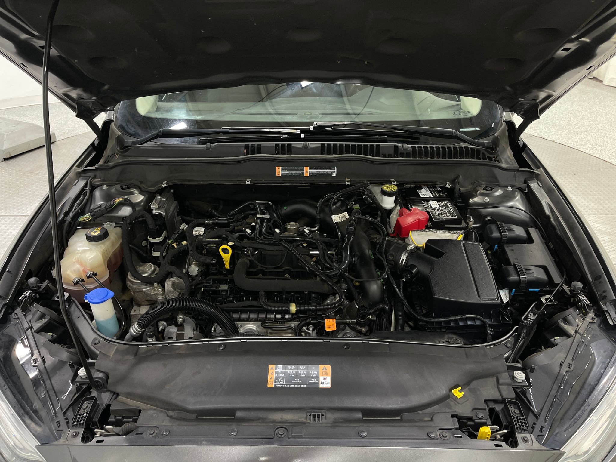 Used 2018 Ford Fusion SE w/ Fusion SE Technology Package image 23