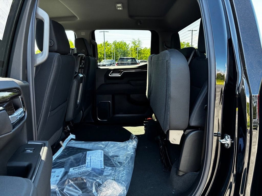 New 2026 Chevrolet Silverado 1500 LT AWD/4WD image 32