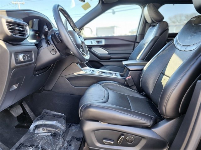Certified 2020 Ford Explorer ST w/ Premium Technology Package image 19