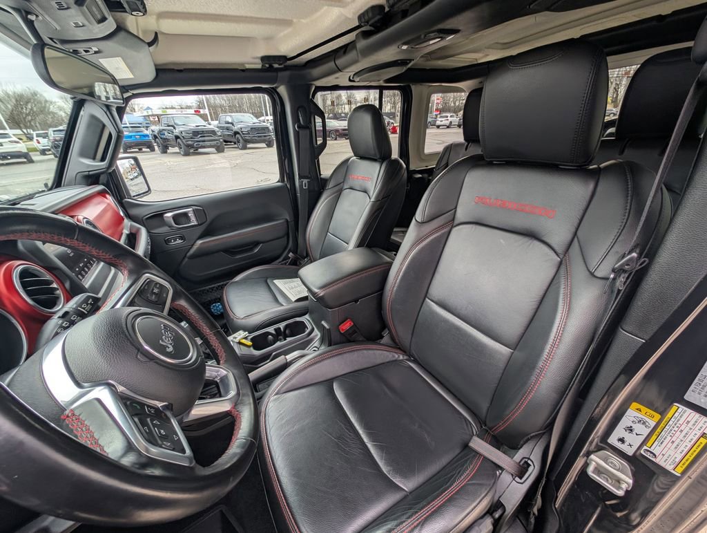 Used 2018 Jeep Wrangler Unlimited Rubicon AWD/4WD image 16