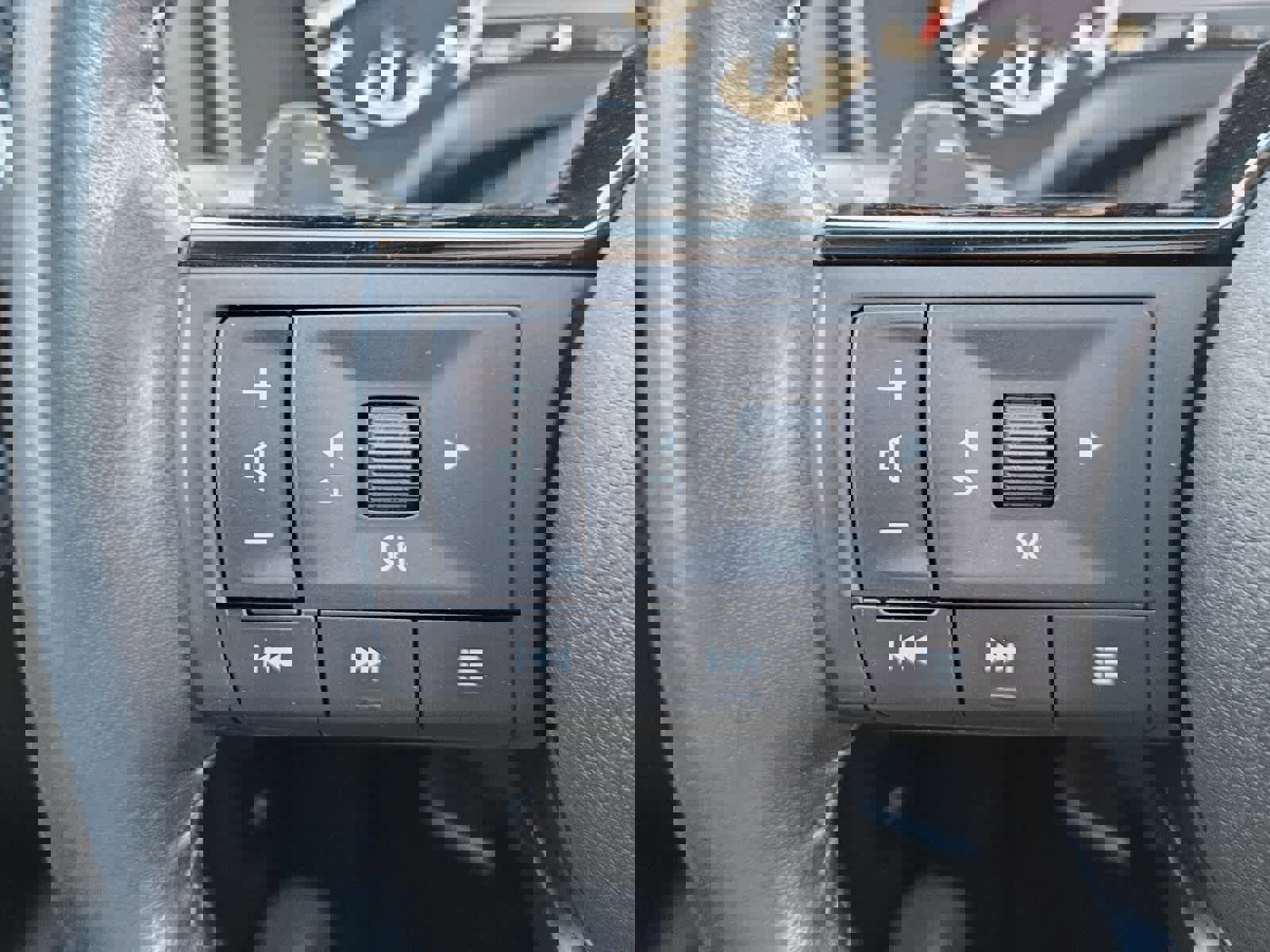 Used 2023 Nissan Rogue SV w/ SV Premium B Package image 12