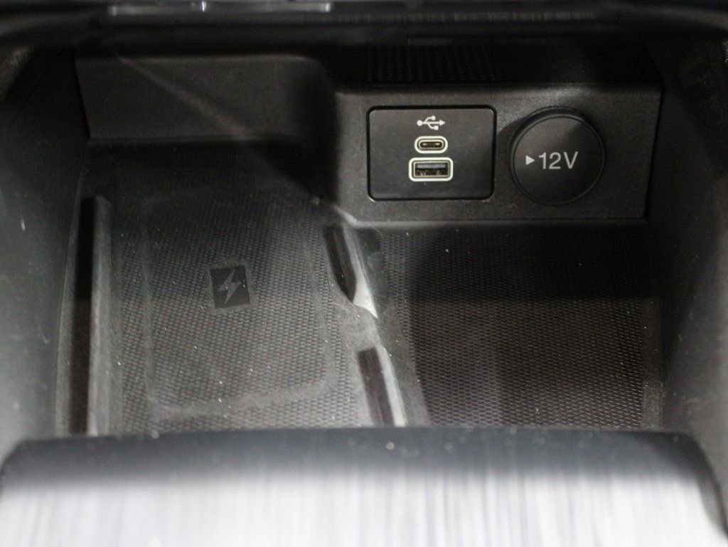 Used 2024 Ford Escape Platinum image 57