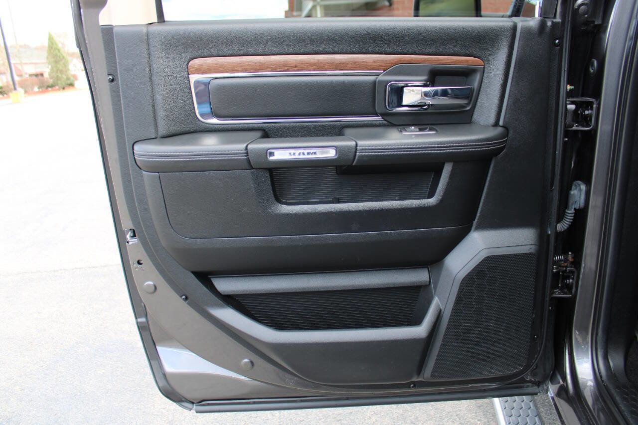 Used 2014 RAM 2500 Laramie w/ Convenience Group image 35