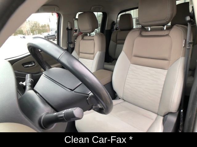 Used 2022 Nissan Frontier SV image 12