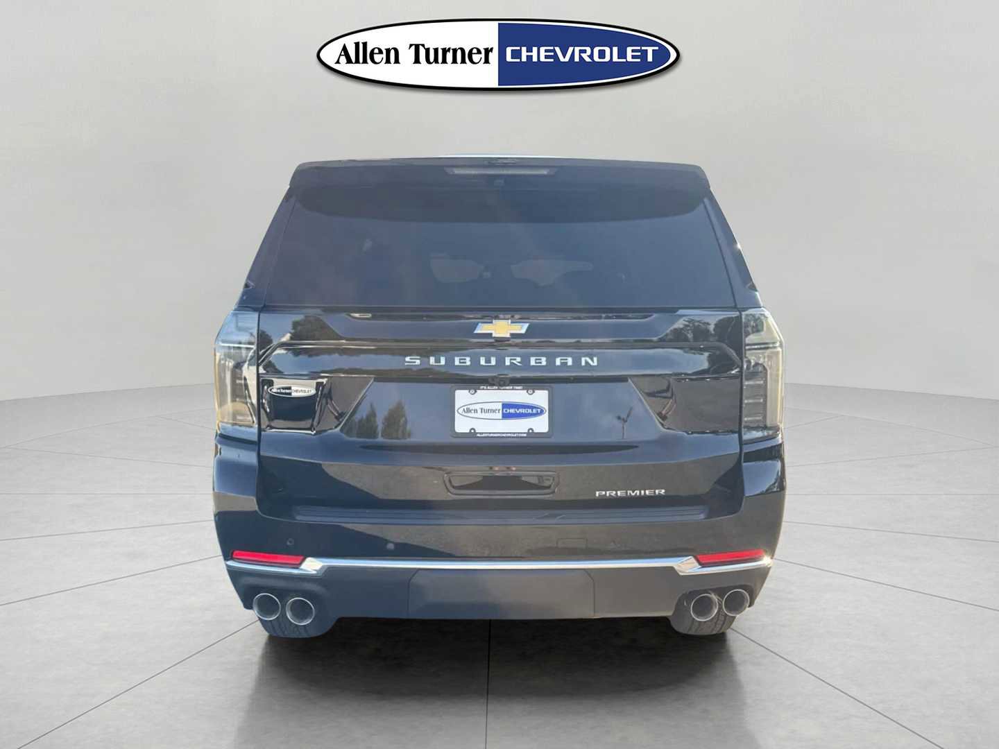 New 2026 Chevrolet Suburban Premier image 5