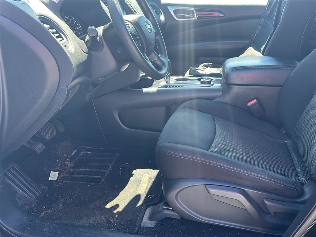 Used 2020 Nissan Pathfinder S AWD/4WD image 12