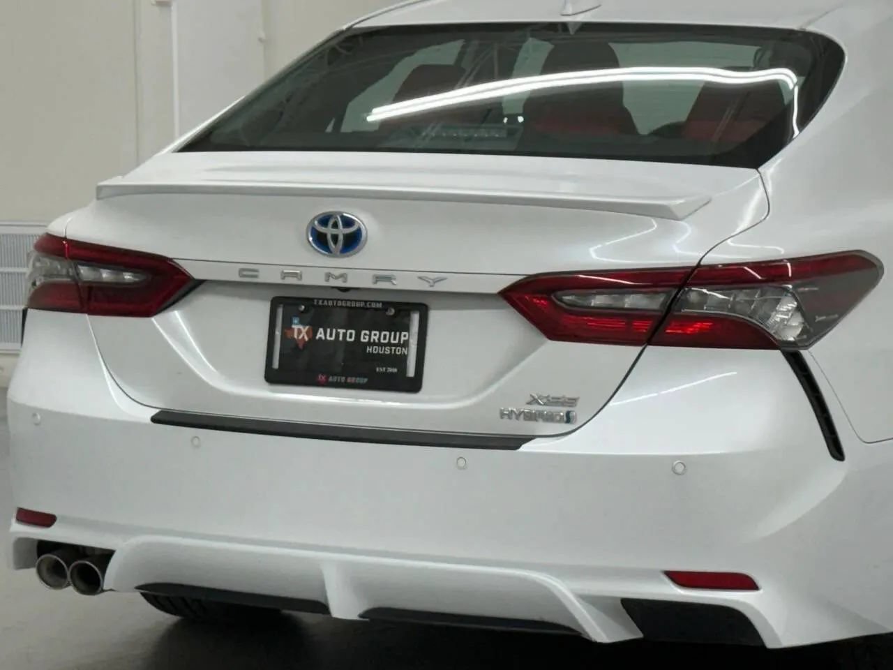 Used 2021 Toyota Camry XSE w/ Navigation Upgrade Package FWD image 30