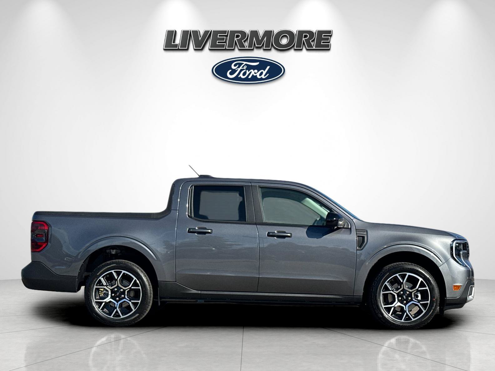 New 2026 Ford Maverick Lariat w/ 4K Tow Package AWD/4WD image 2