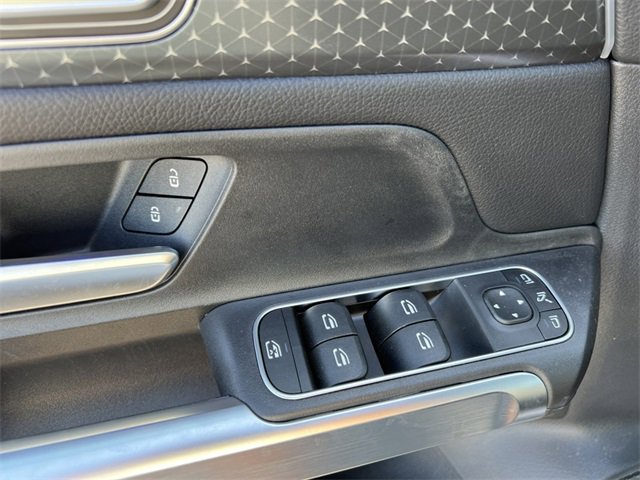 Used 2024 Mercedes-Benz GLB 250 4MATIC image 15