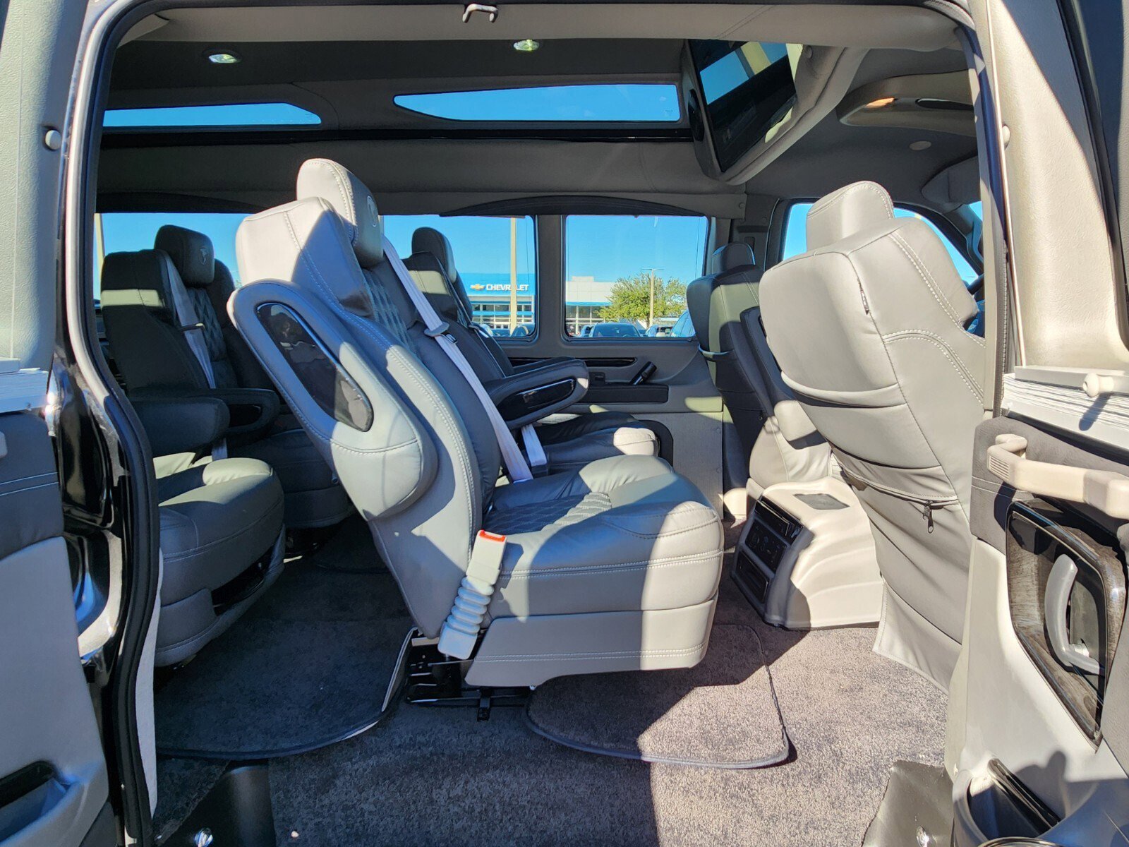 New 2025 Chevrolet Express 2500 Extended w/ Driver Convenience Package image 10
