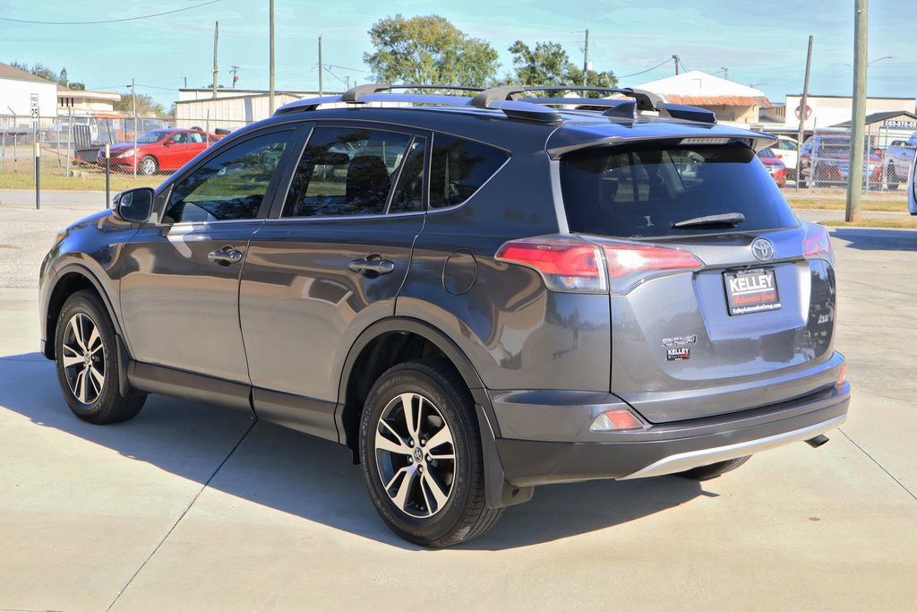Used 2017 Toyota RAV4 XLE image 6