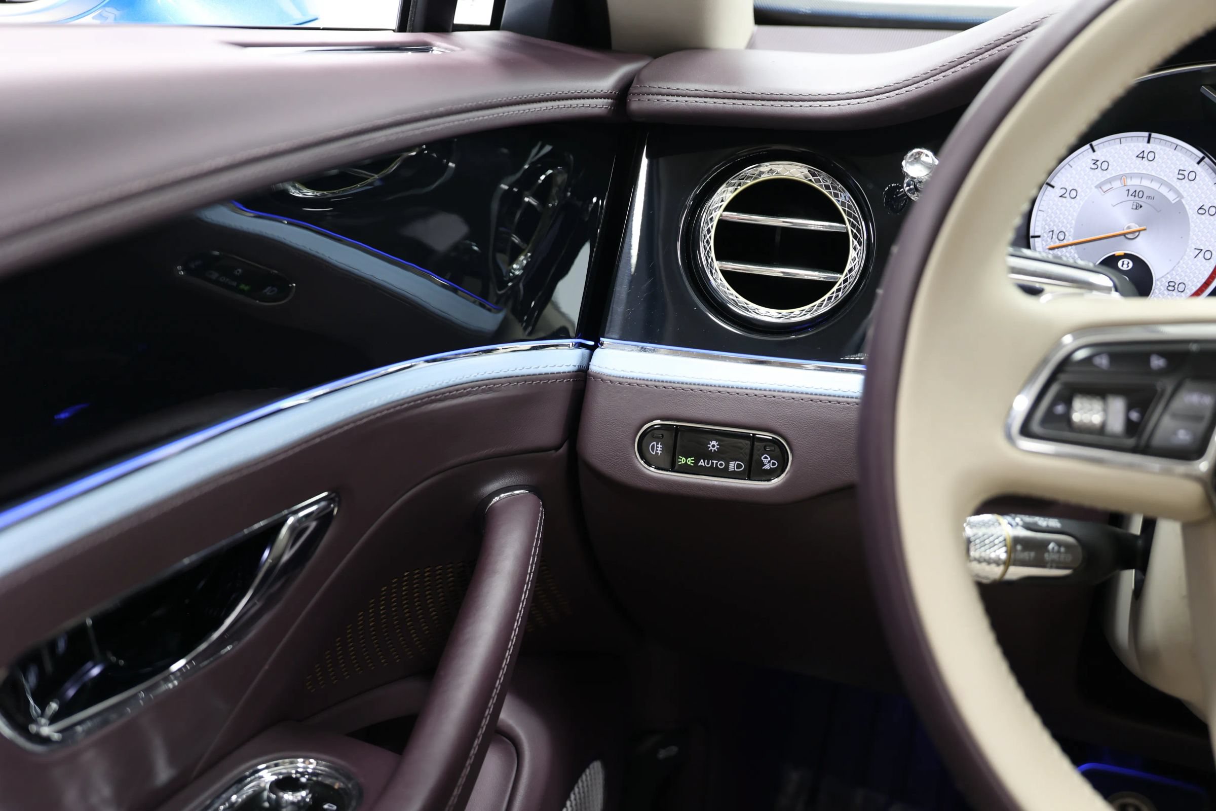 Used 2022 Bentley Flying Spur V8 AWD/4WD image 41