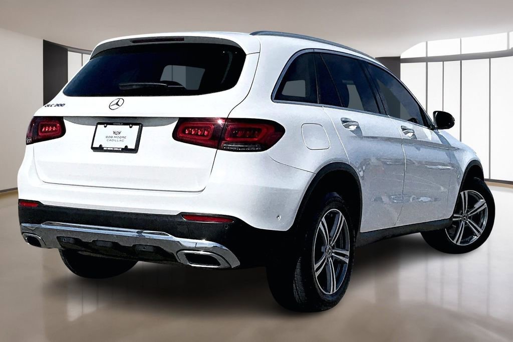 Used 2022 Mercedes-Benz GLC 300 image 2