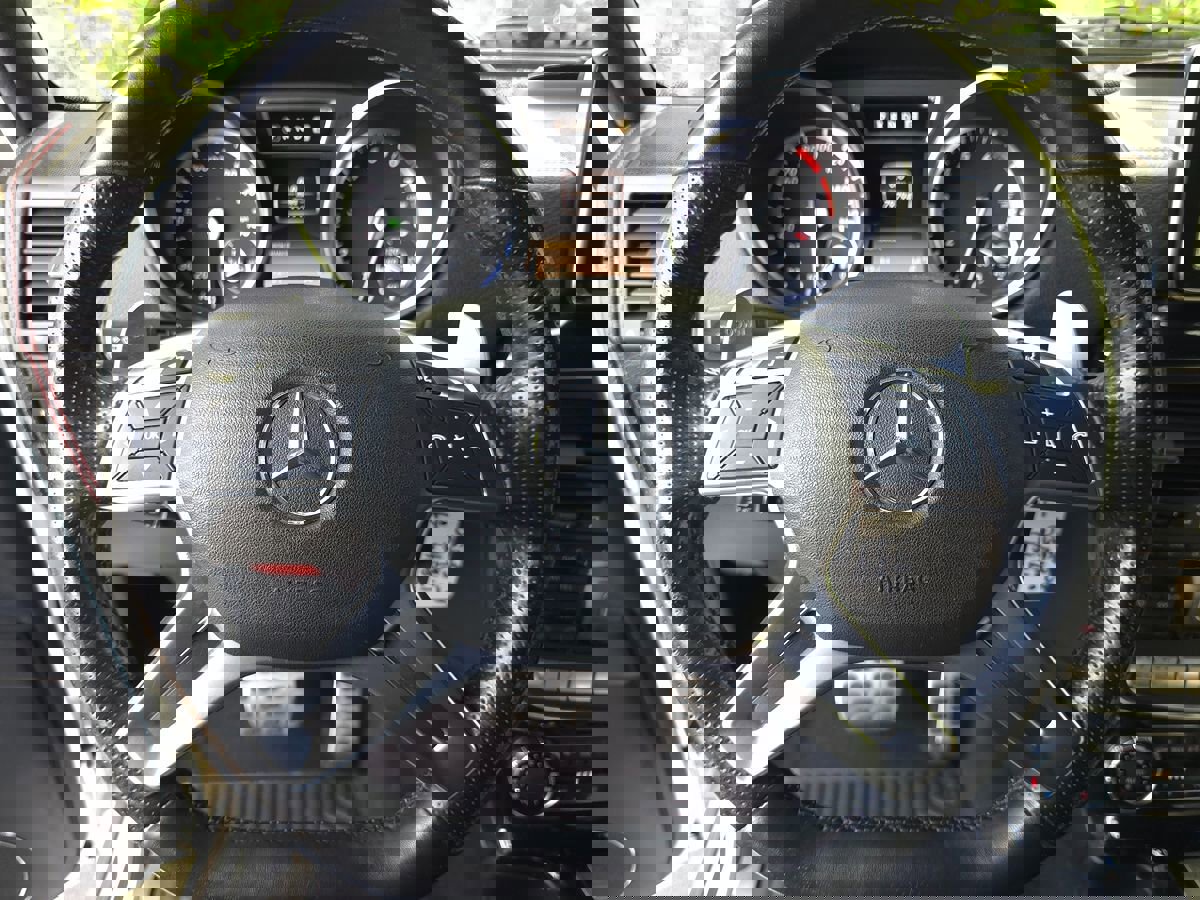 Used 2015 Mercedes-Benz G 550 image 31