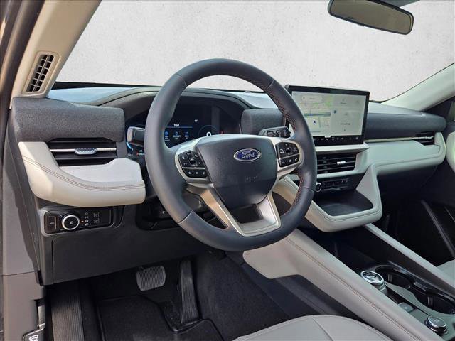 New 2026 Ford Explorer Active w/ Active Comfort Package image 3