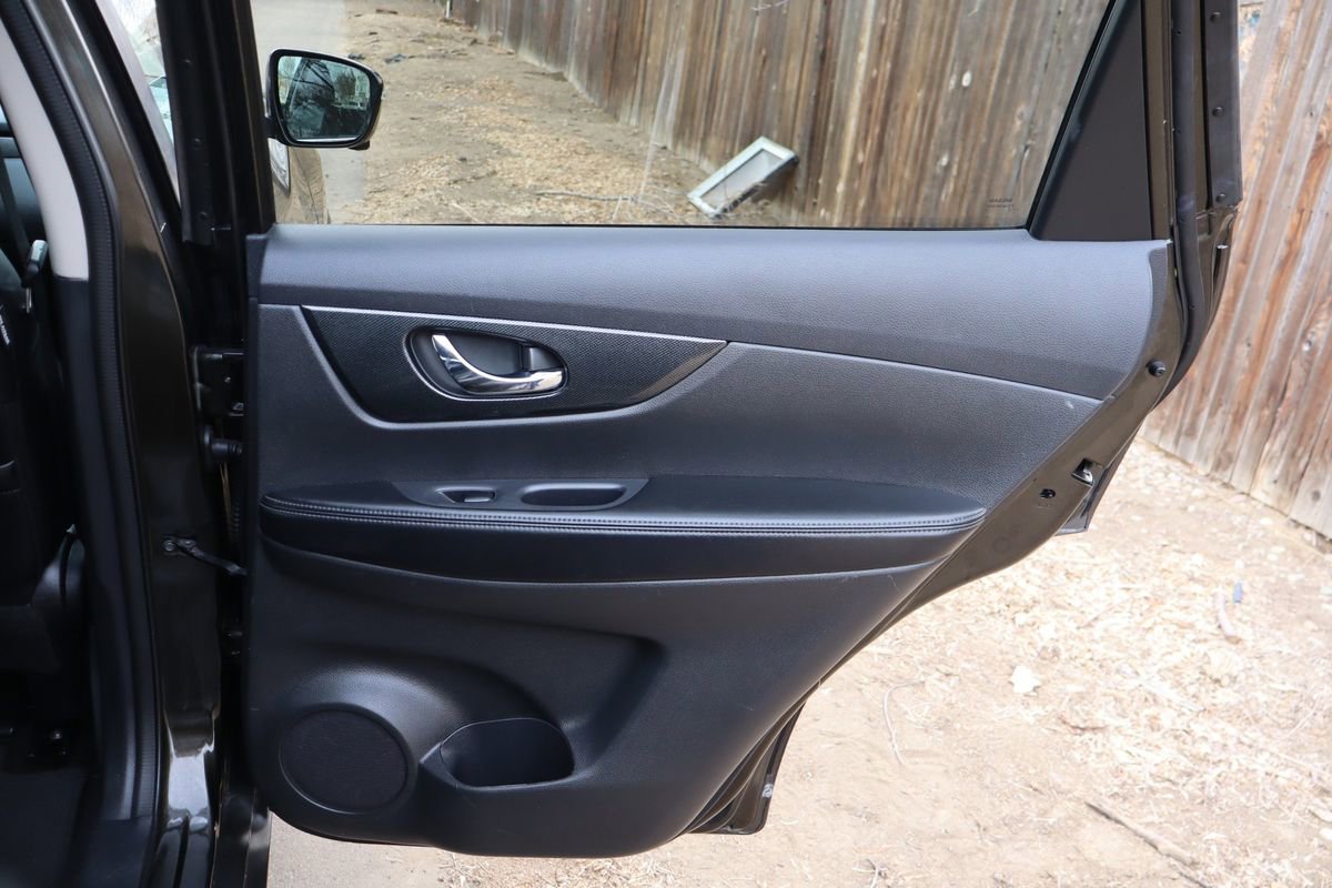 Used 2014 Nissan Rogue SL w/ SL Premium Package image 25