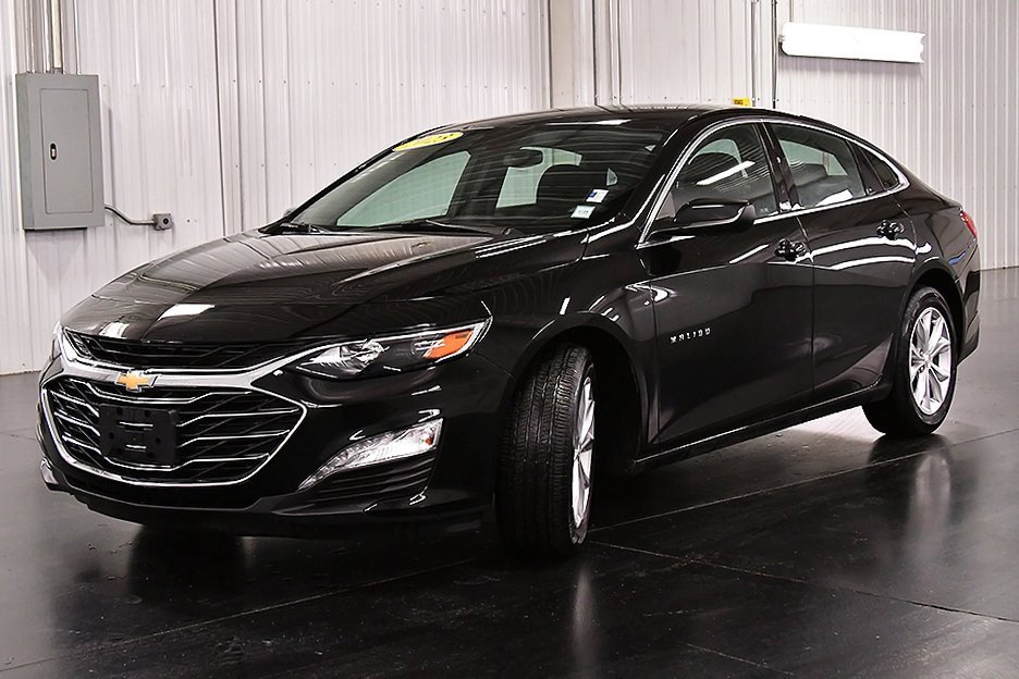 Used 2023 Chevrolet Malibu LT image 3