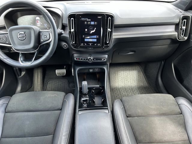 Used 2022 Volvo XC40 T5 R-Design w/ Advanced Package AWD/4WD image 19
