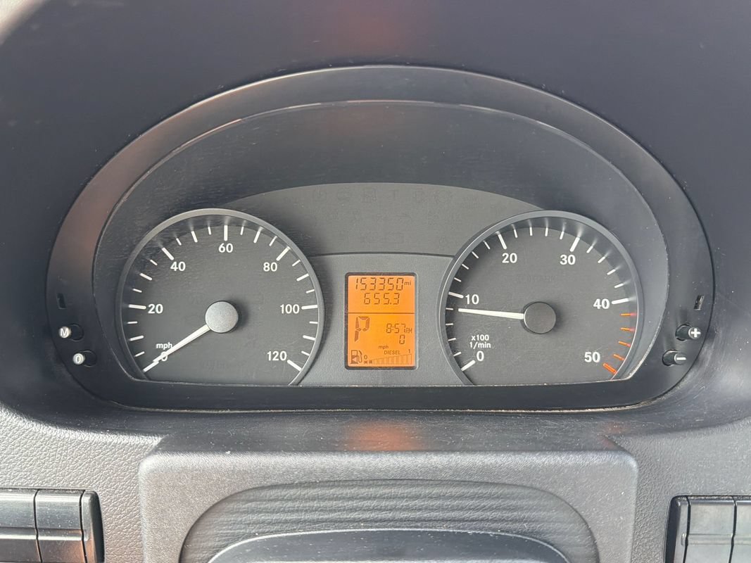 Used 2015 Mercedes-Benz Sprinter 3500 image 17