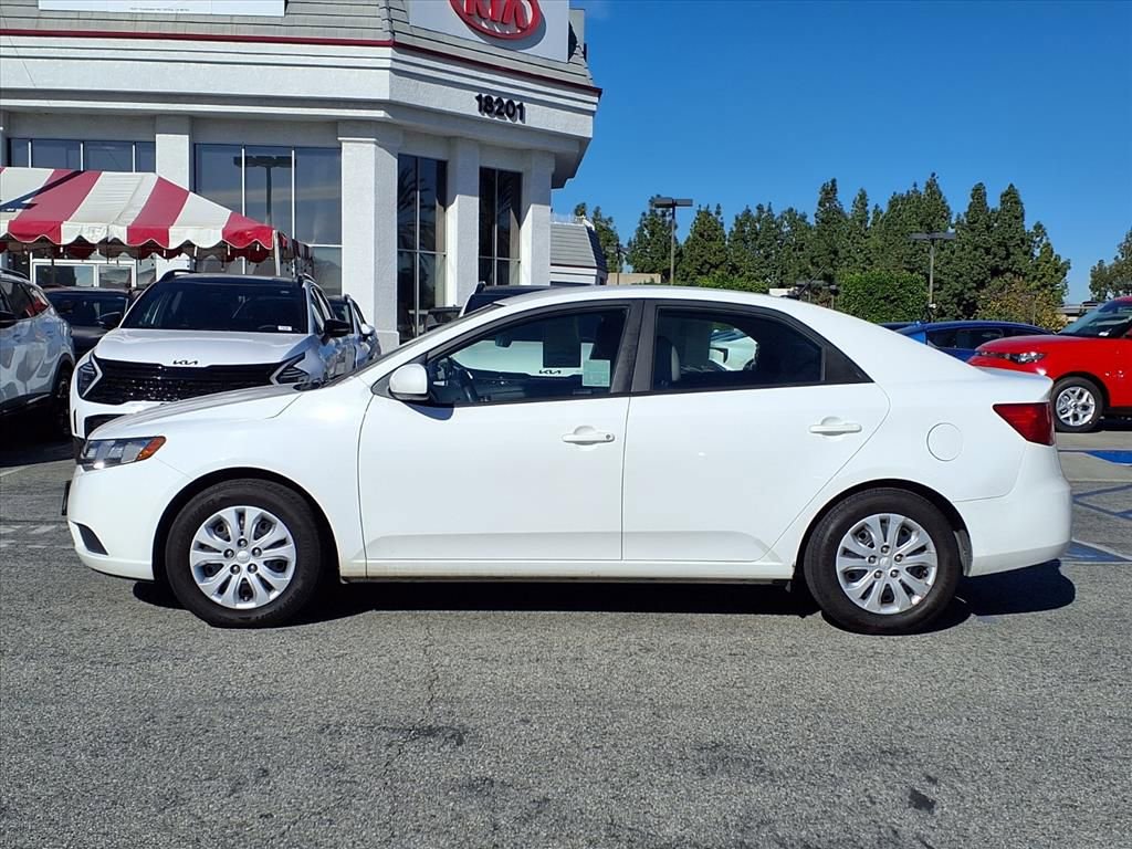 Used 2011 Kia Forte LX image 2