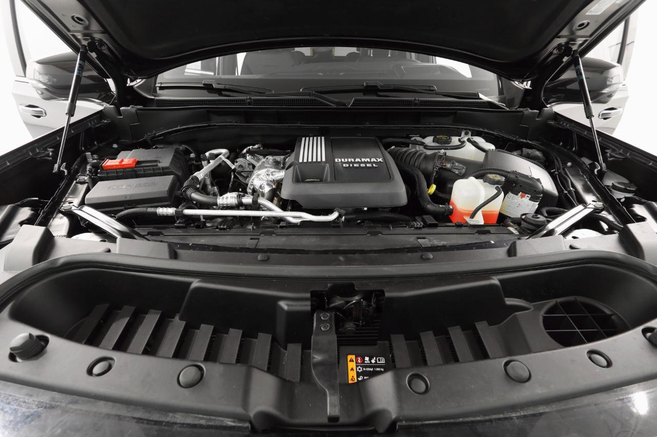 Used 2024 GMC Yukon Denali w/ Advanced Technology Package image 43