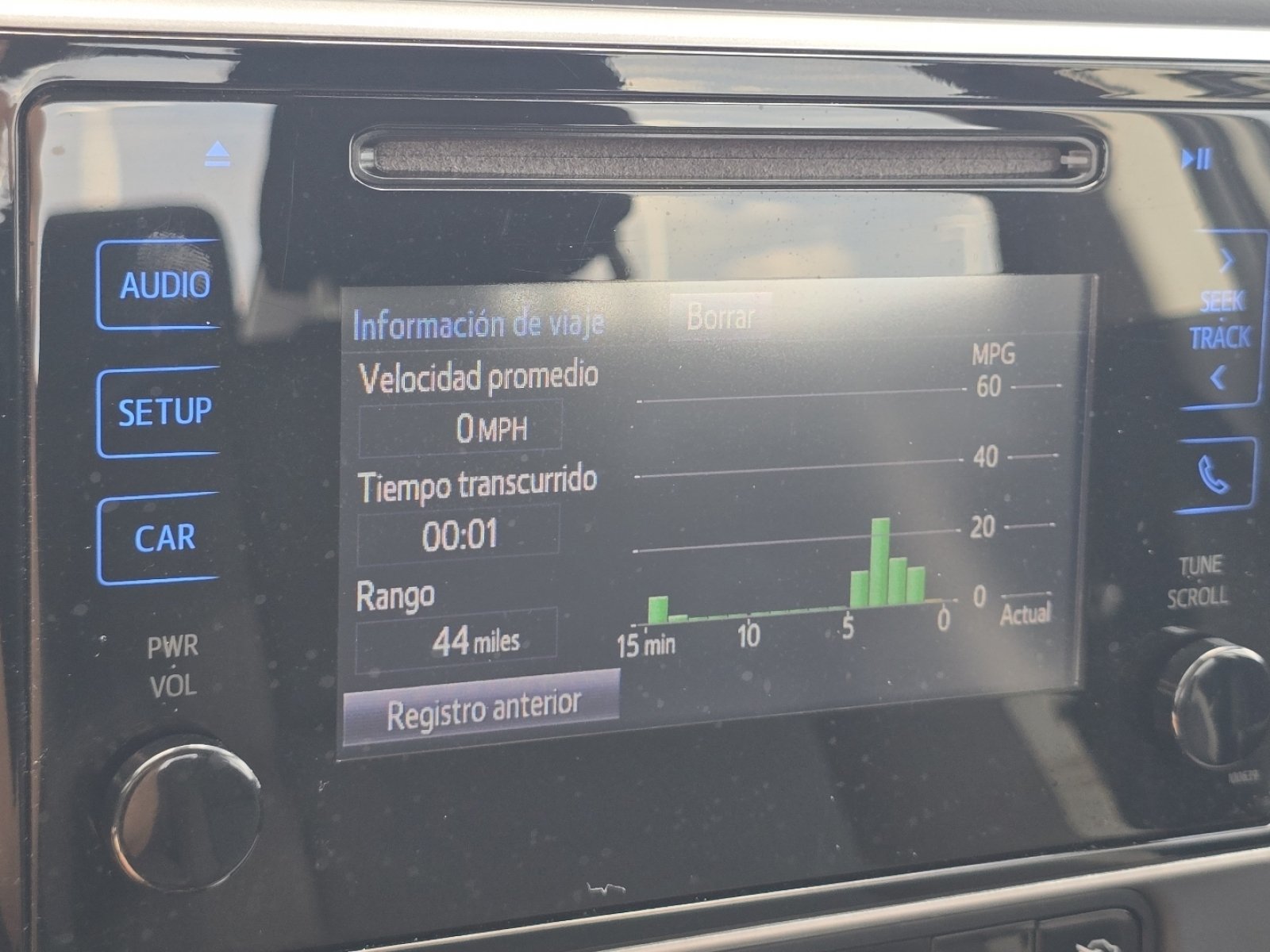 Used 2017 Toyota Corolla LE w/ Carpet Mat Package (TMS) FWD image 5