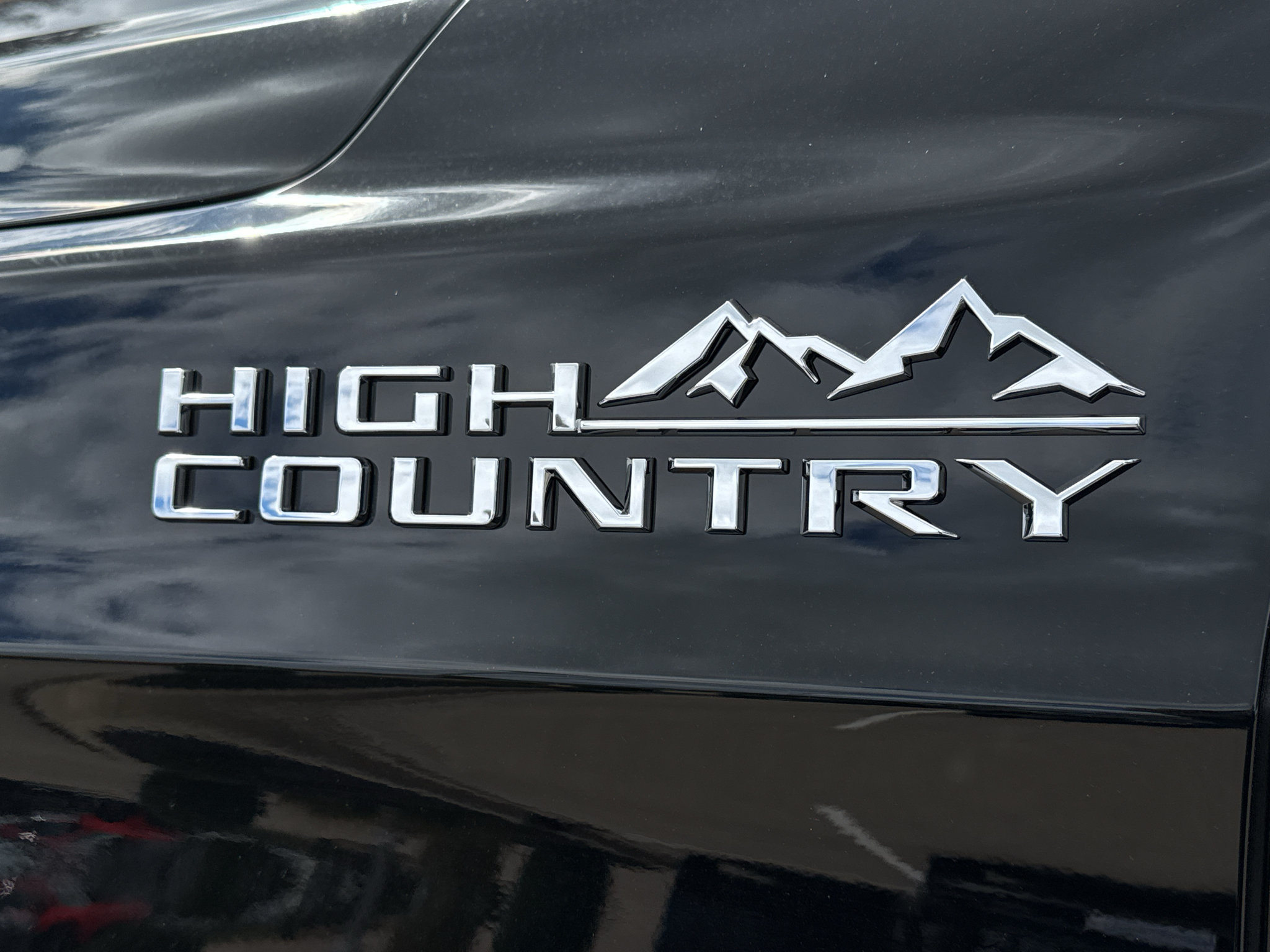 New 2026 Chevrolet Suburban High Country AWD/4WD image 8