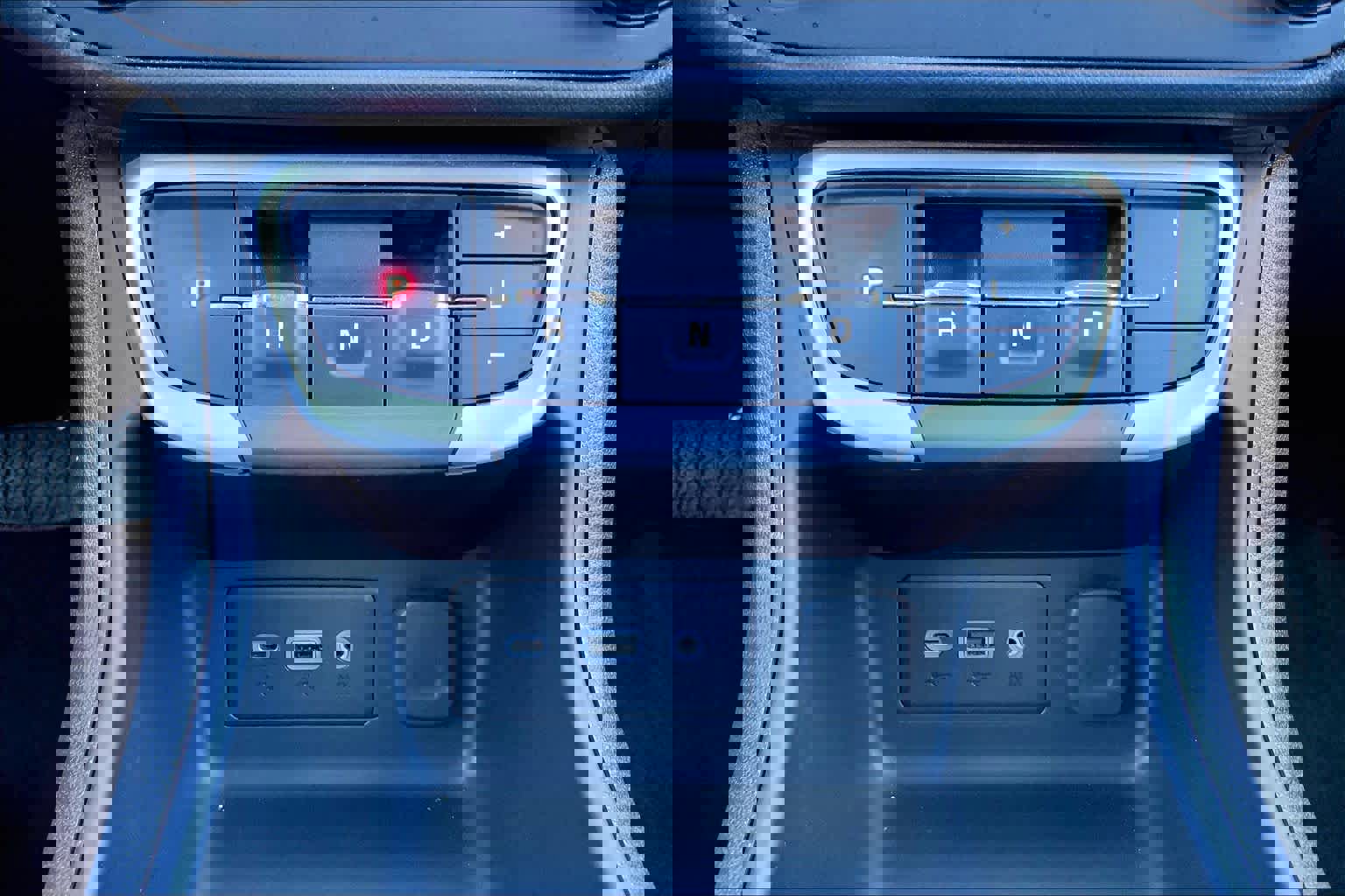 Used 2024 GMC Terrain SLE image 34