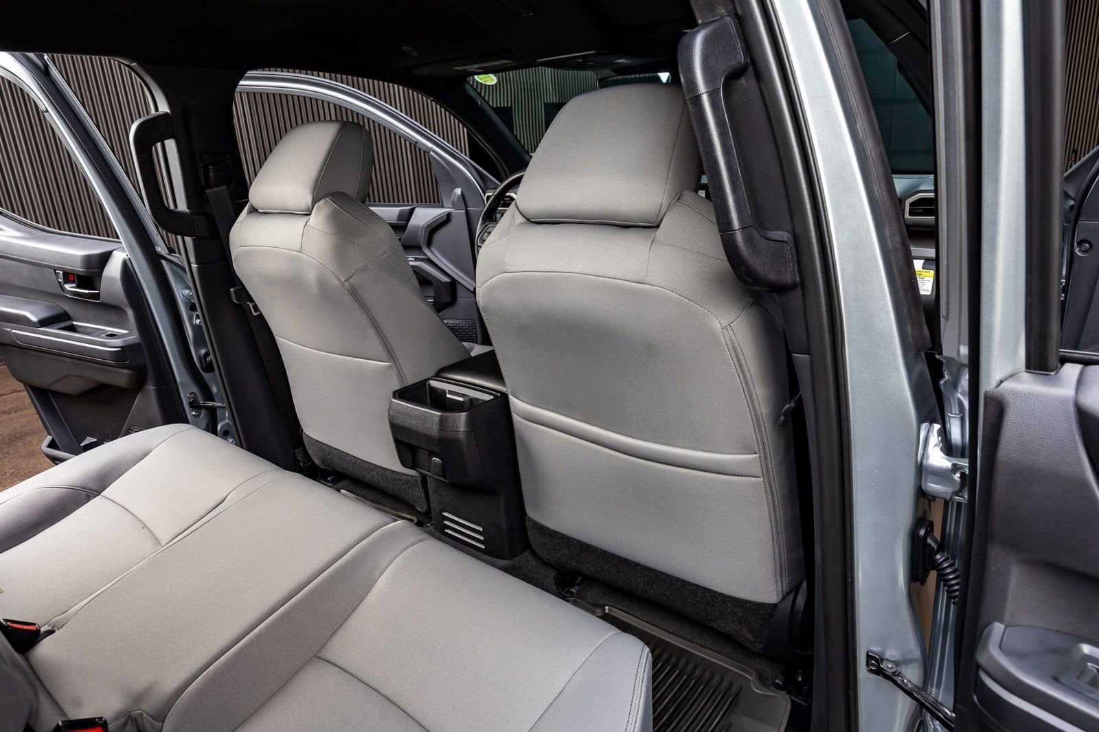 Used 2025 Toyota Tacoma SR5 image 33