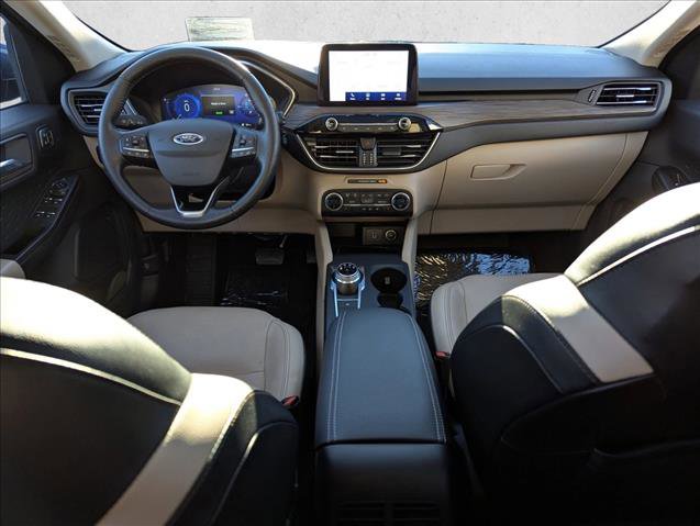 Used 2020 Ford Escape Titanium w/ Titanium Premium Package 2.0 image 18