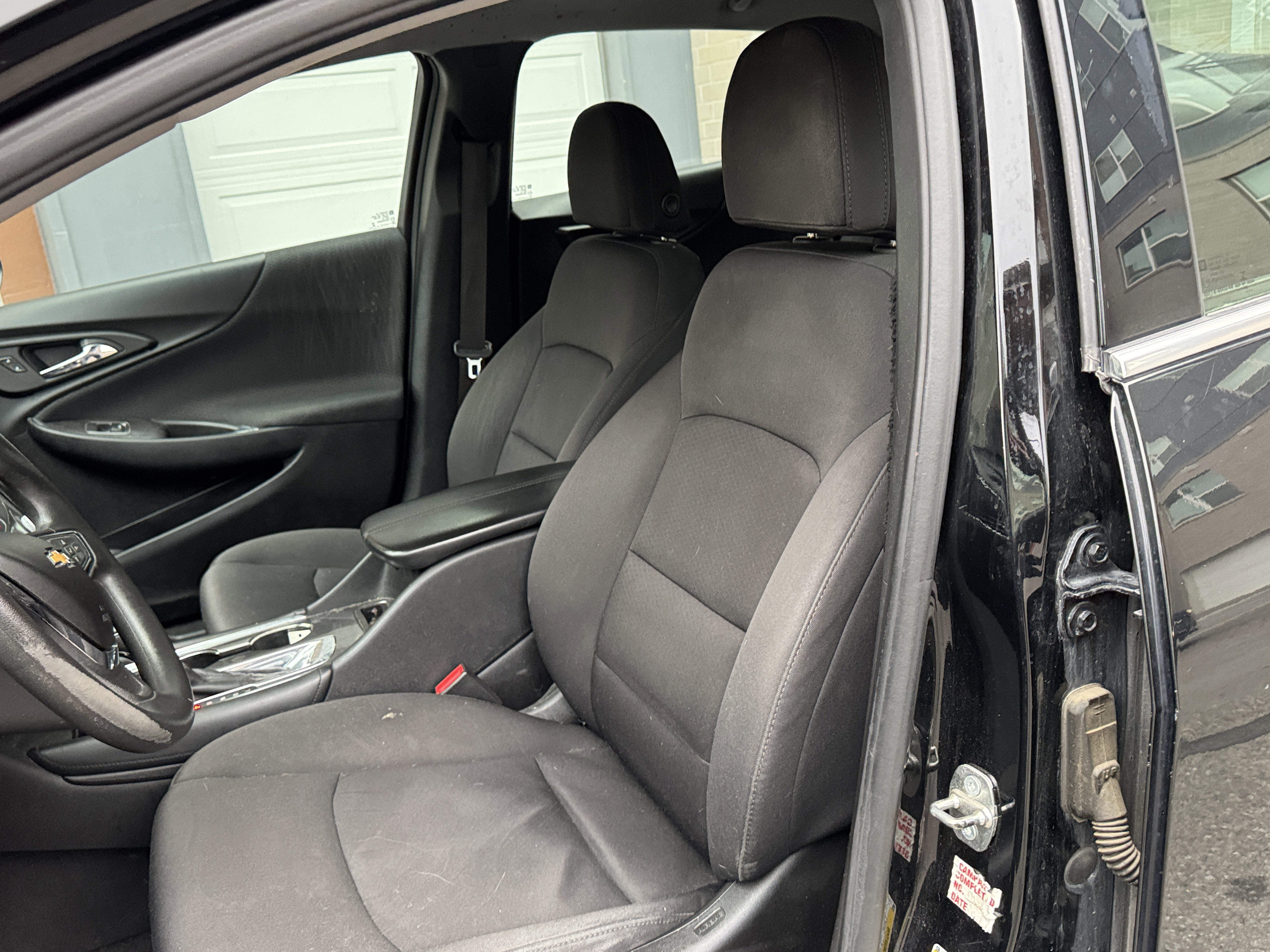 Used 2018 Chevrolet Malibu LT FWD image 13