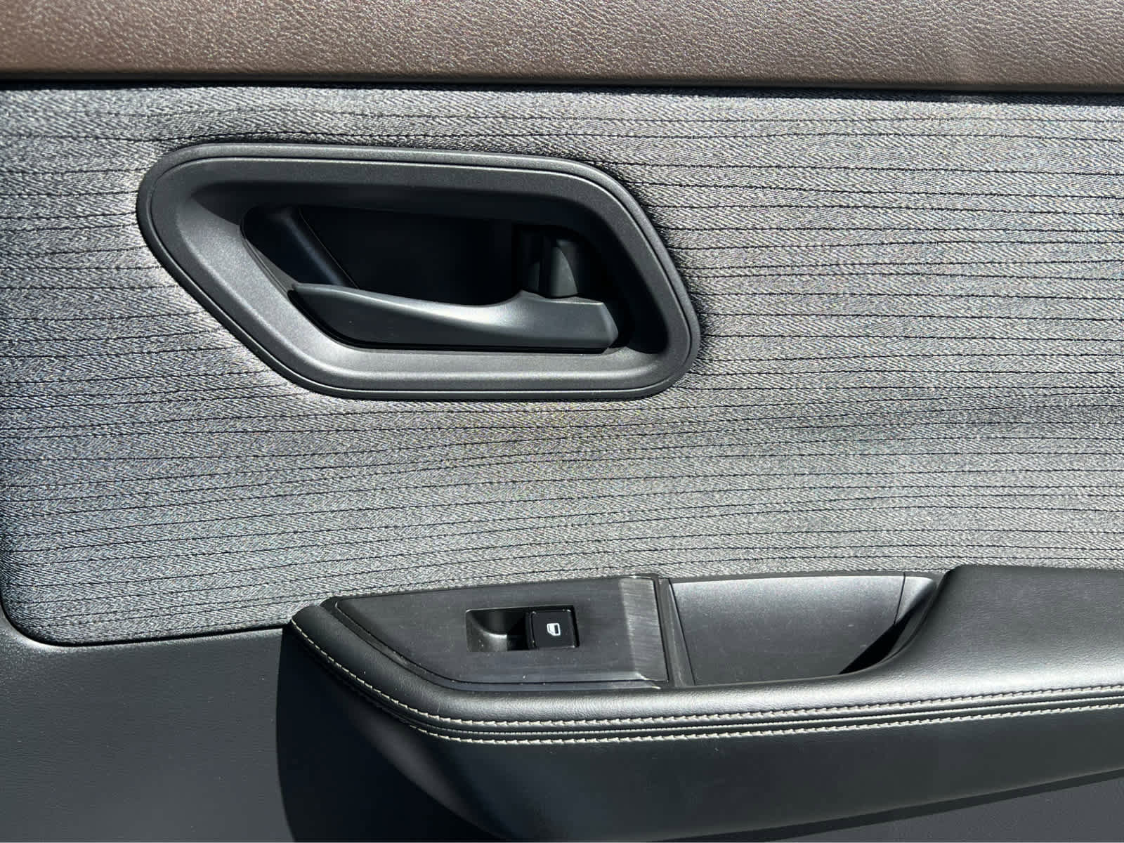 Used 2021 Nissan Rogue S image 21