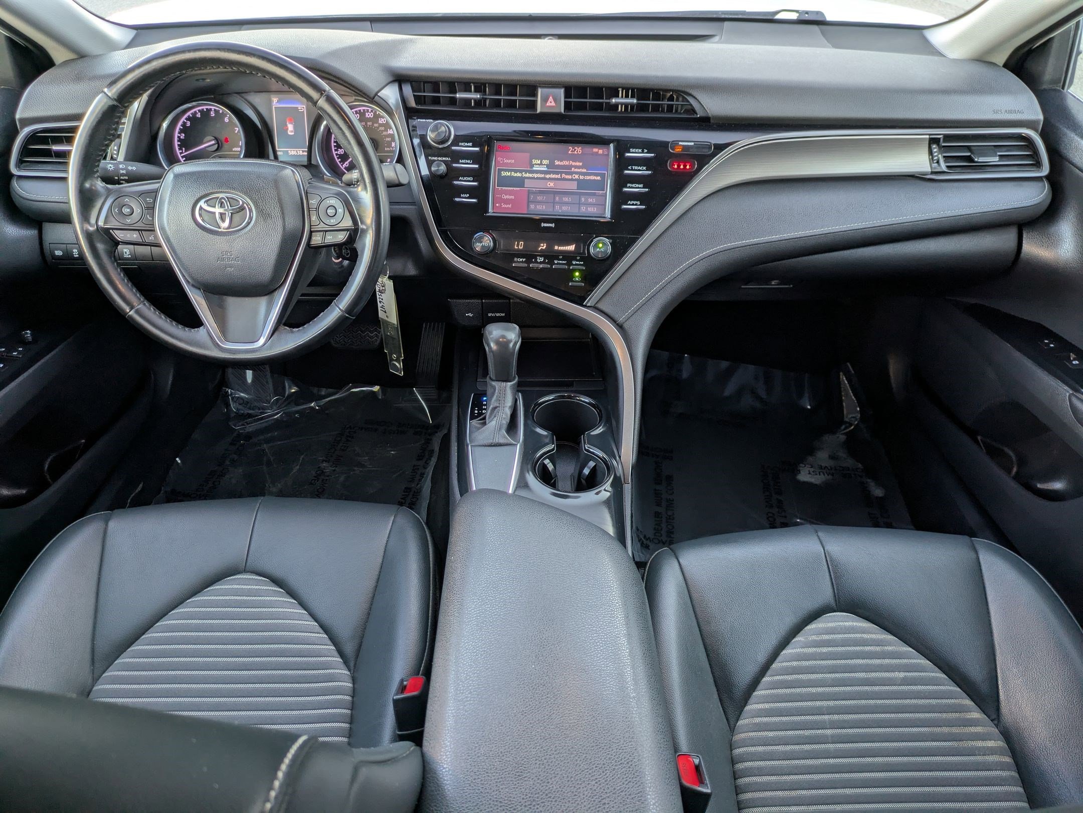 Used 2020 Toyota Camry SE image 23