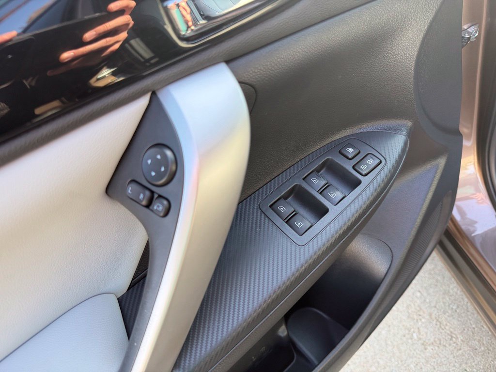 Used 2024 Mitsubishi Eclipse Cross SEL AWD/4WD image 10