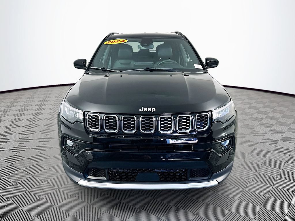 Used 2024 Jeep Compass Limited AWD/4WD image 4
