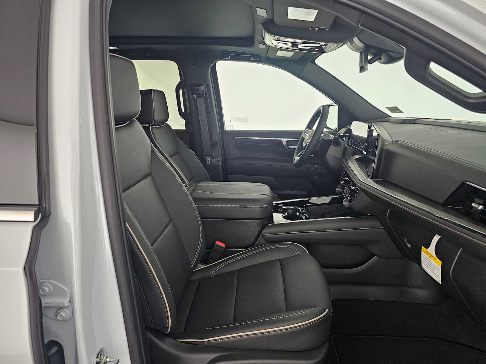New 2026 Chevrolet Suburban Premier w/ Sun And Tow Package AWD/4WD image 10