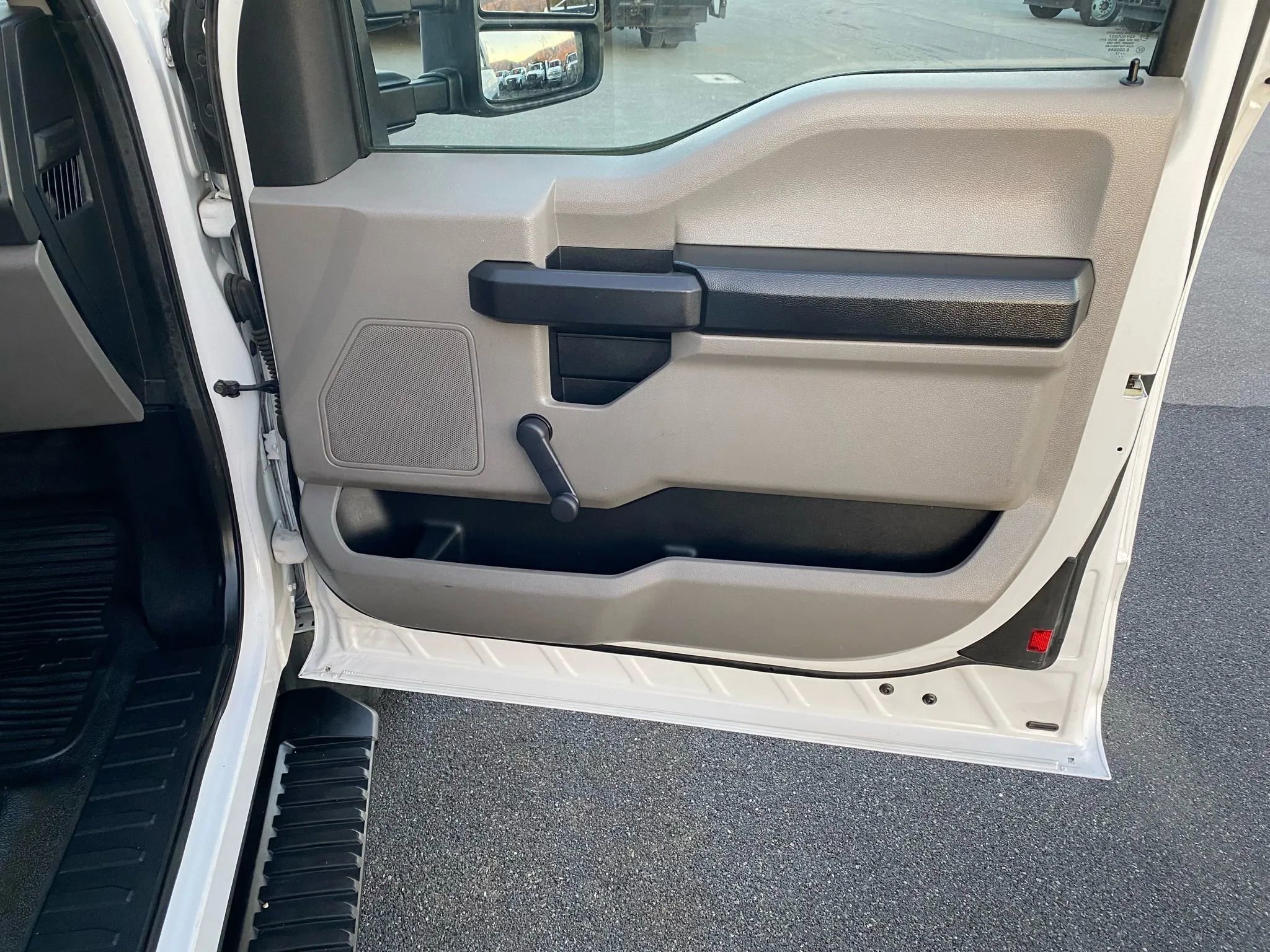 Used 2017 Ford F450 XL AWD/4WD image 23