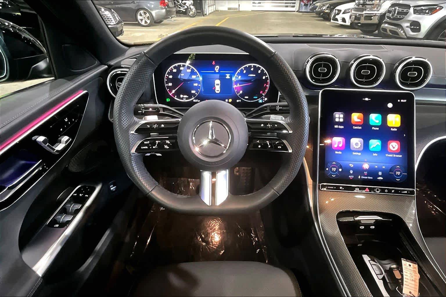Used 2025 Mercedes-Benz C 300 4MATIC Sedan image 6